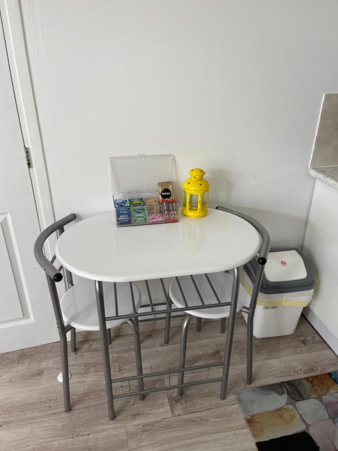 Studio Flat Fully Equipped Leilighet Croydon Eksteriør bilde