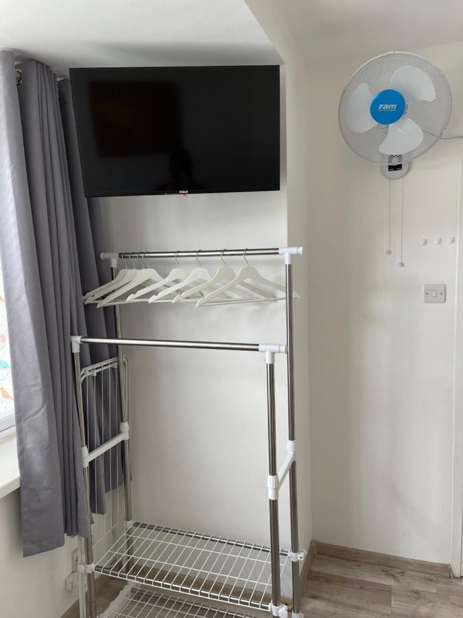 Studio Flat Fully Equipped Leilighet Croydon Eksteriør bilde